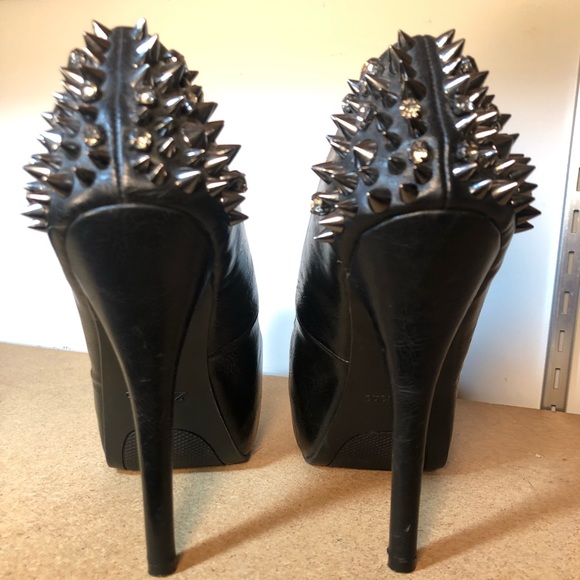 Zigisoho ‘SLY’ Heels with Spikes - Picture 3 of 8